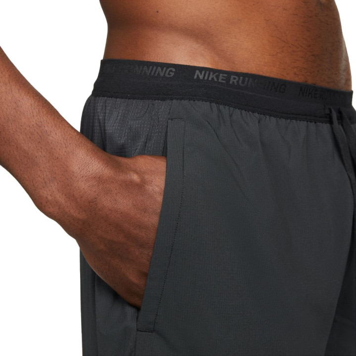 Nike Pantaloncini Running Stride 5" Nero Reflective Uomo