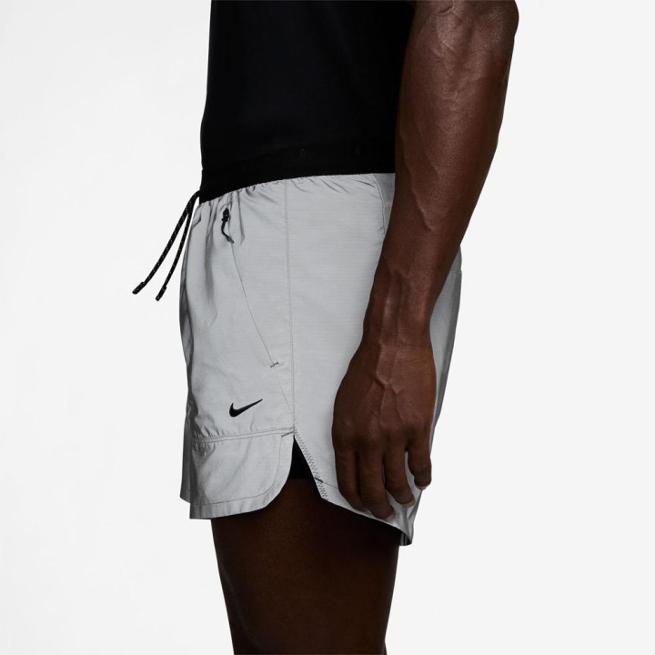 Nike Nike Pantaloncini Running 4" 2In1 Reflect Nero Reflect Argento Uomo