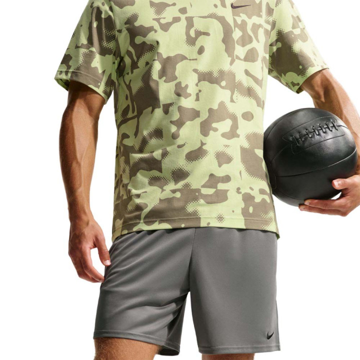Nike Shorts Sportivi Totalty 7In Train Grigio Uomo