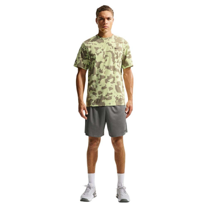 Nike Shorts Sportivi Totalty 7In Train Grigio Uomo