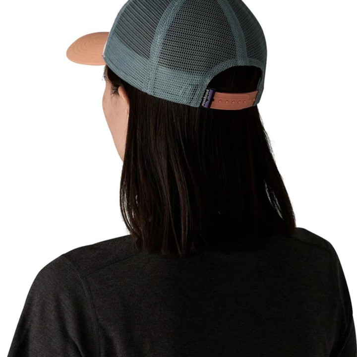 Patagonia Cappello Trekking P-6 Logo Lopro Trucker Bianco Peach Sherbet