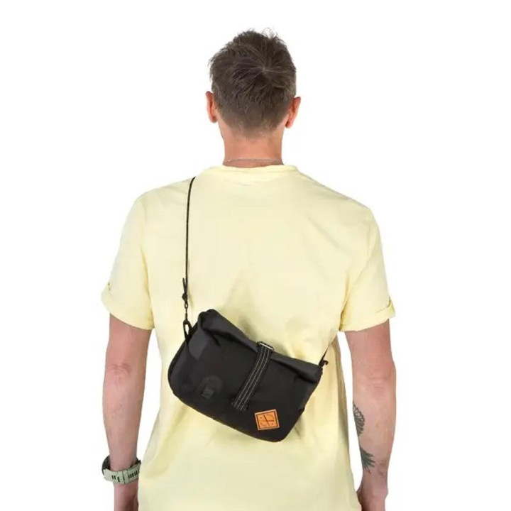 Restrap Borsa Manubrio Rolltop 4Lt Nera